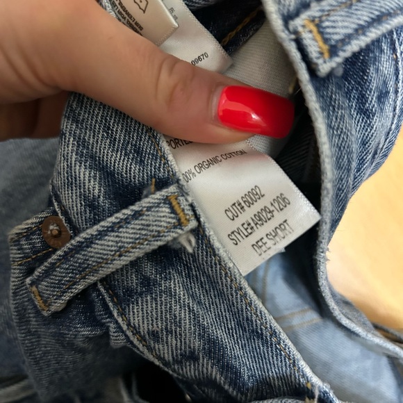 Agolde Dee Shorts - Picture 4 of 5